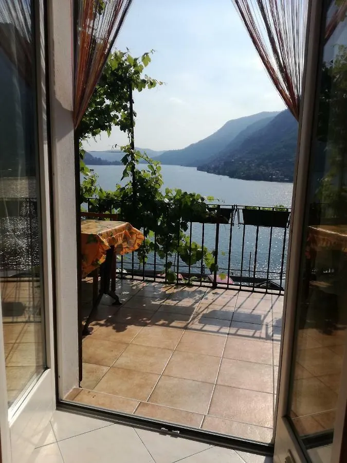 Panorama Apartment Pognana Lario 0*,